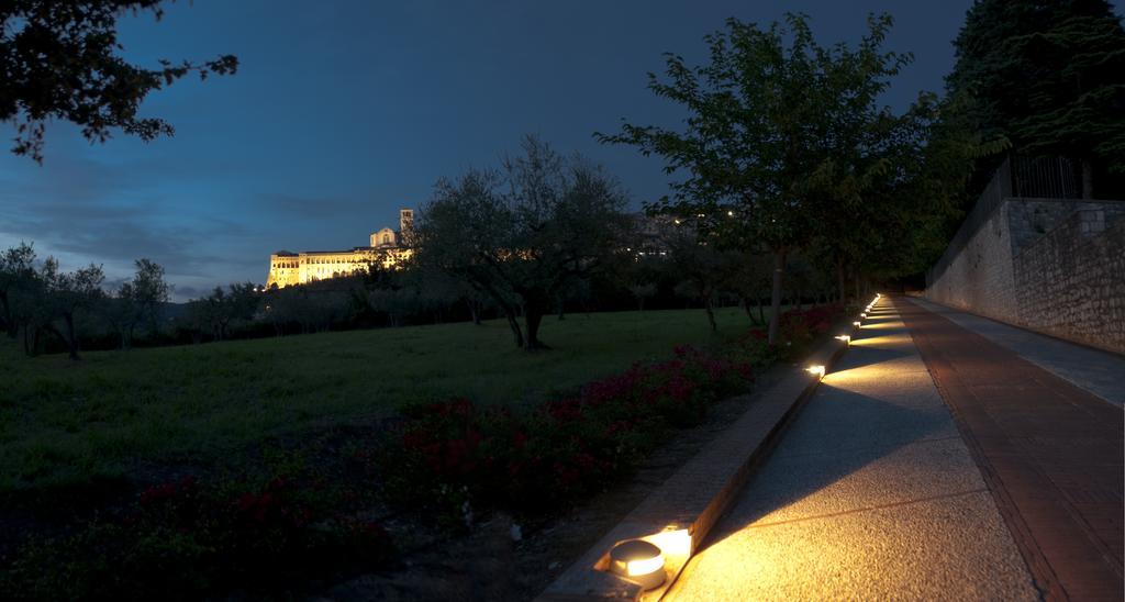 Hotel Assisi Garden Exterior foto