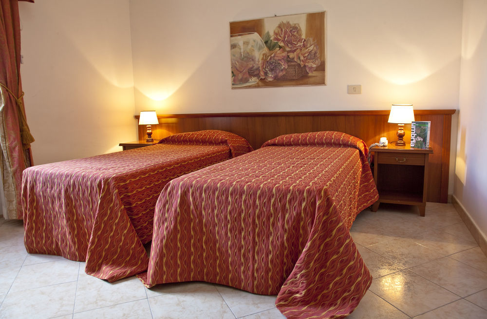 Hotel Assisi Garden Exterior foto
